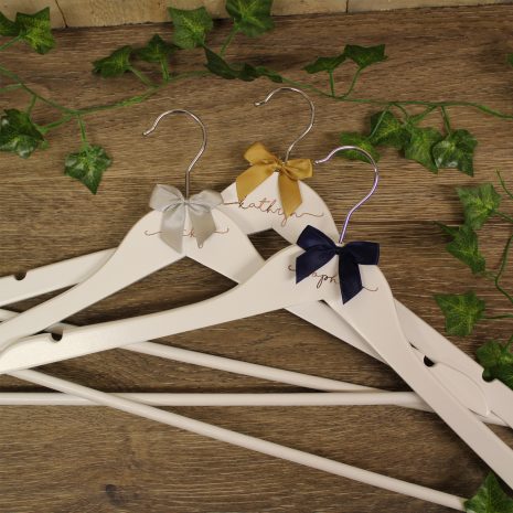 wedding-hangers-white-with-rose-gold-and-bow wedding-hangers-white-with-rose-gold-and-bow