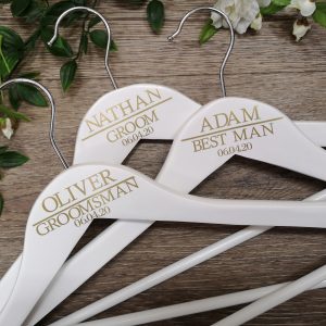 groom-hangers